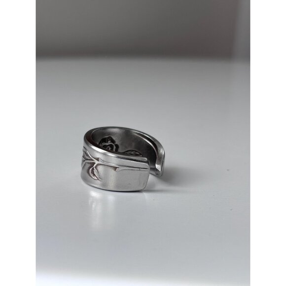 Handmade Rose Spoon Ring - Size 7 1/4 Floral Silverware Wrap Band Silver - Picture 5 of 6